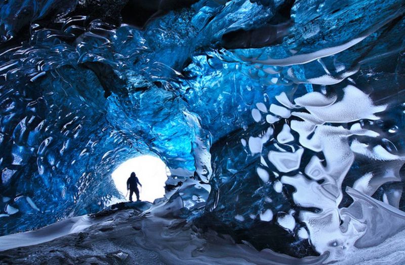 iceland_crystal_cave