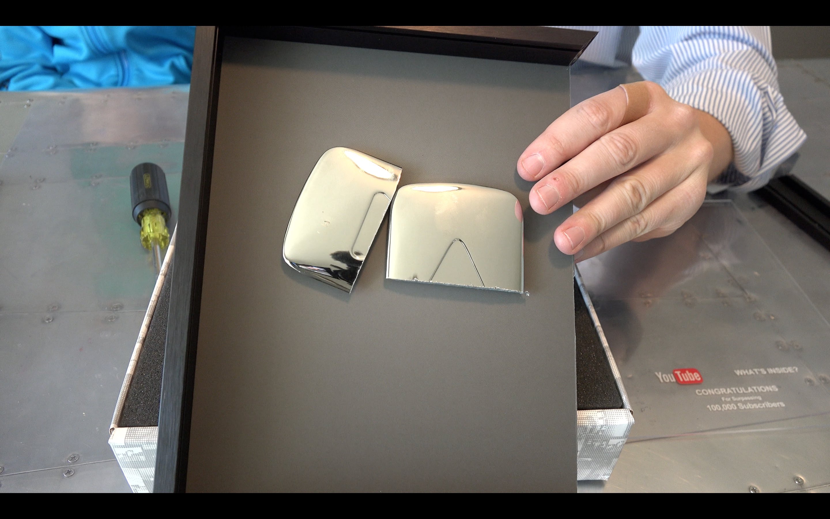 Inside the YouTube play button