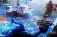 Moroccan lady punches a dude